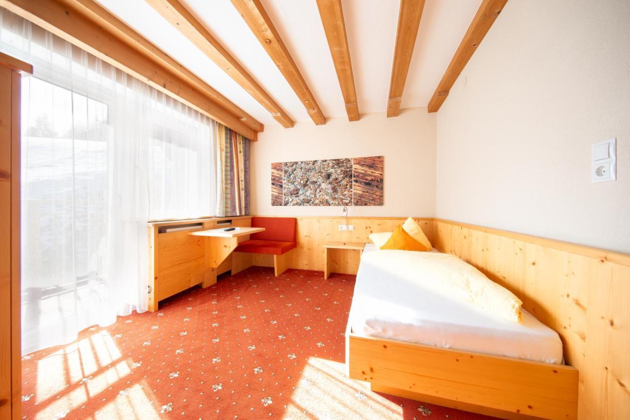 Haus Stefanie Hotel Solden Exterior photo